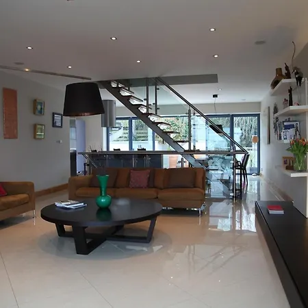 Limekiln Apartment *